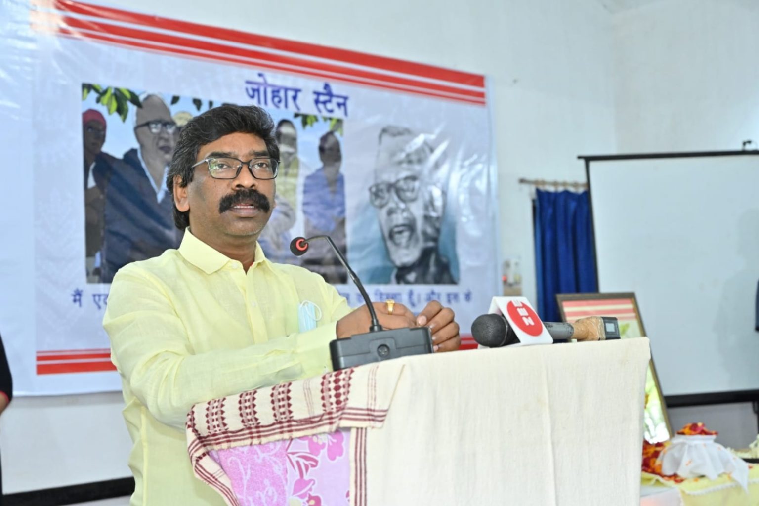 आदिवासी समाज के प्रति सदैव संवेदनशील रहे फादर स्टेन स्वामी : मुख्यमंत्री