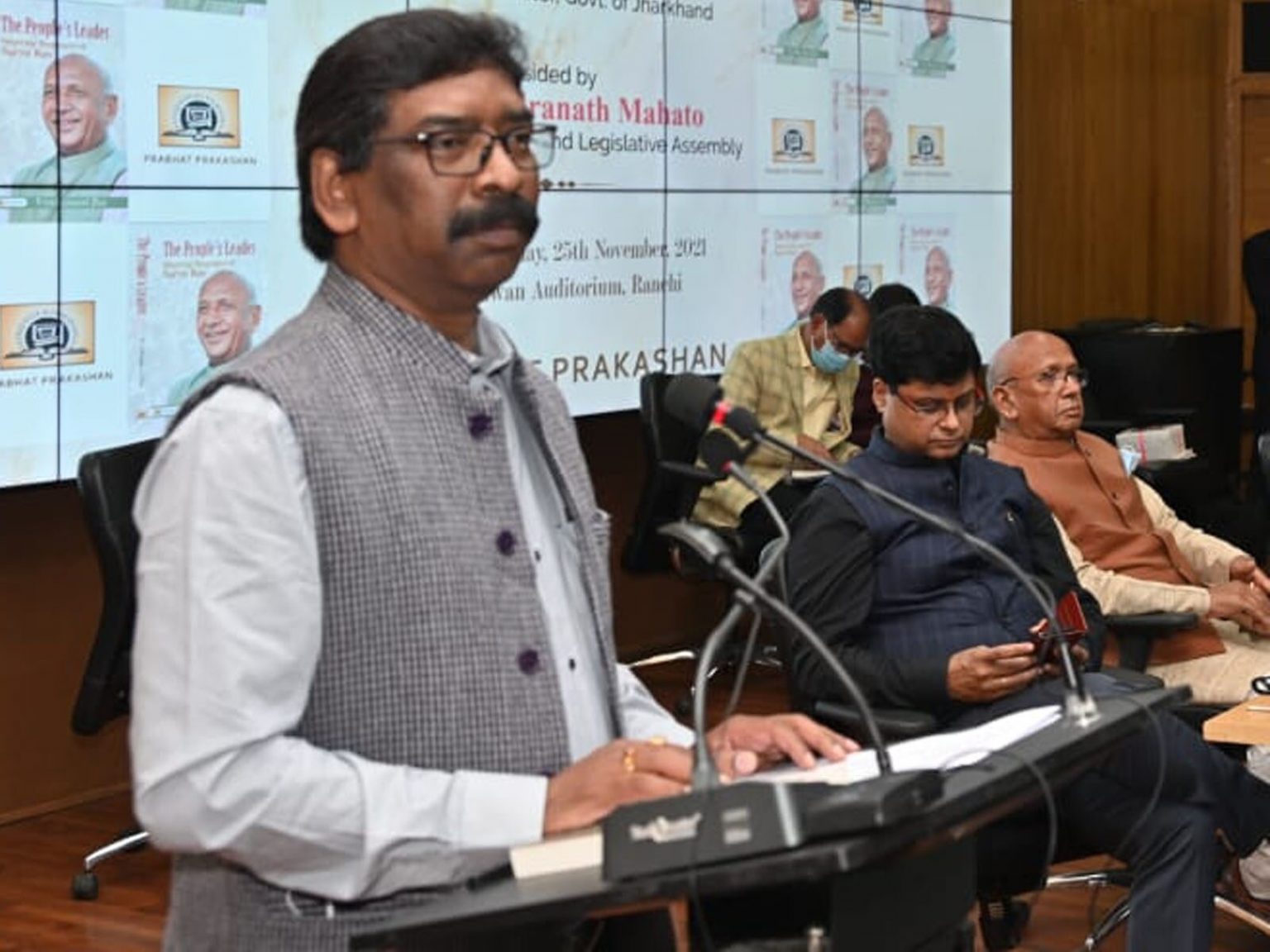 मीडियाकर्मियों को ग्रुप मेडिकल और एक्सिडेंट बीमा योजना का लाभ देगी सरकार