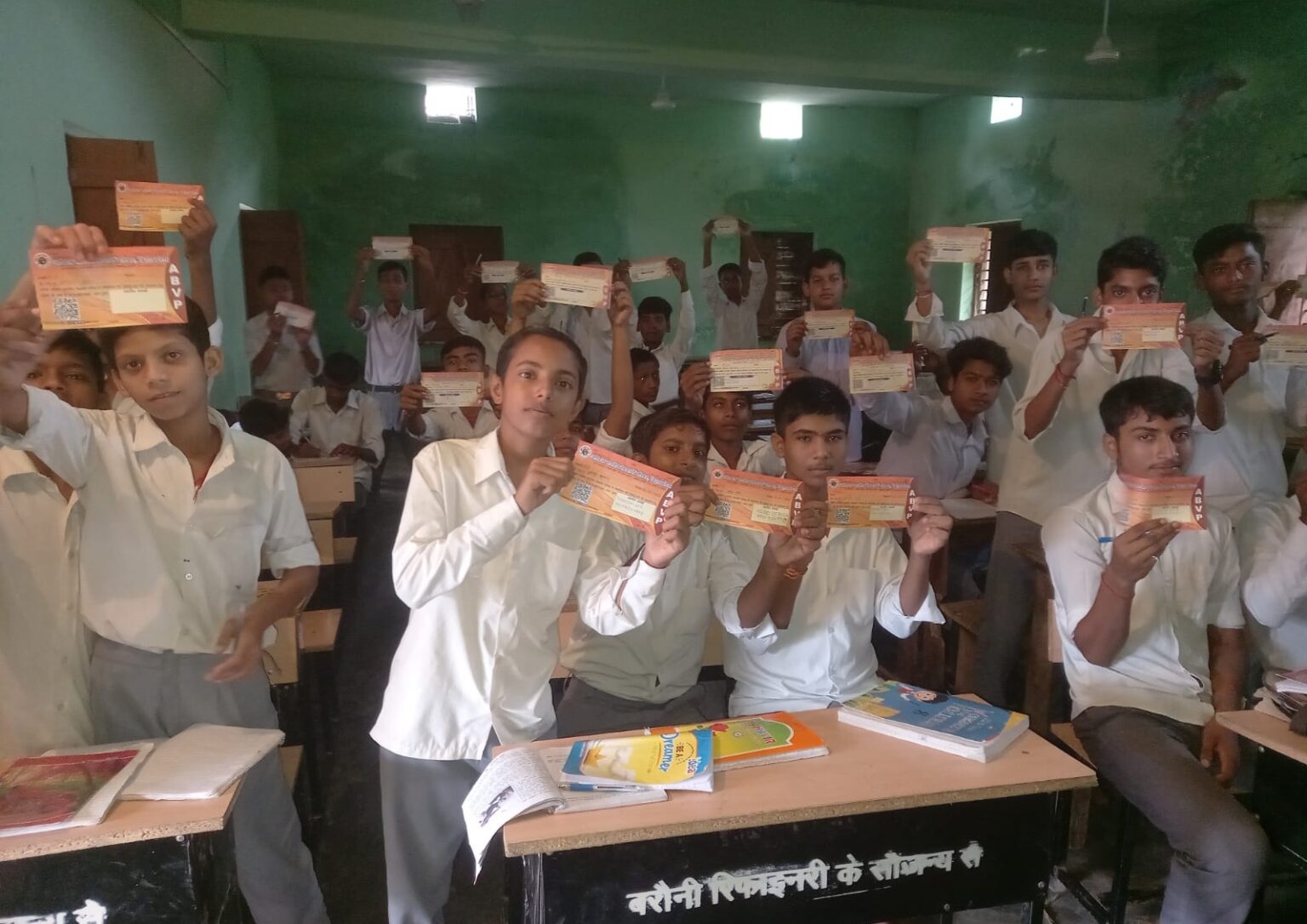 राष्ट्रकवि दिनकर के नाम को जीवंत बनाने को नवोदित विद्यार्थी परिषद कार्यकर्ता हर संभव करेंगे सहयोग