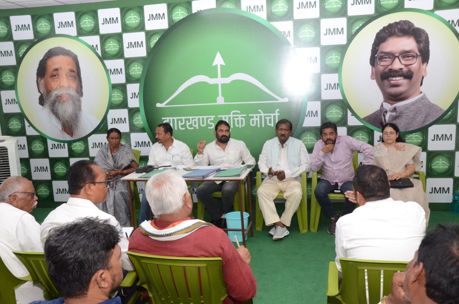 सरकारी योजनाओं को आम लोगों तक पहुंचाने का झामुमो महासचिव ने दिया निर्देश