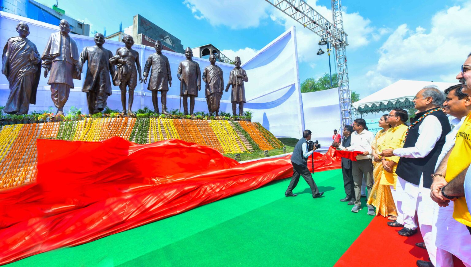 मुख्यमंत्री ने किया जयपुर मेट्रो के फेज 1-सी सहित 1410 करोड़ रुपये के विकास कार्यों का लोकार्पण-शिलान्यास