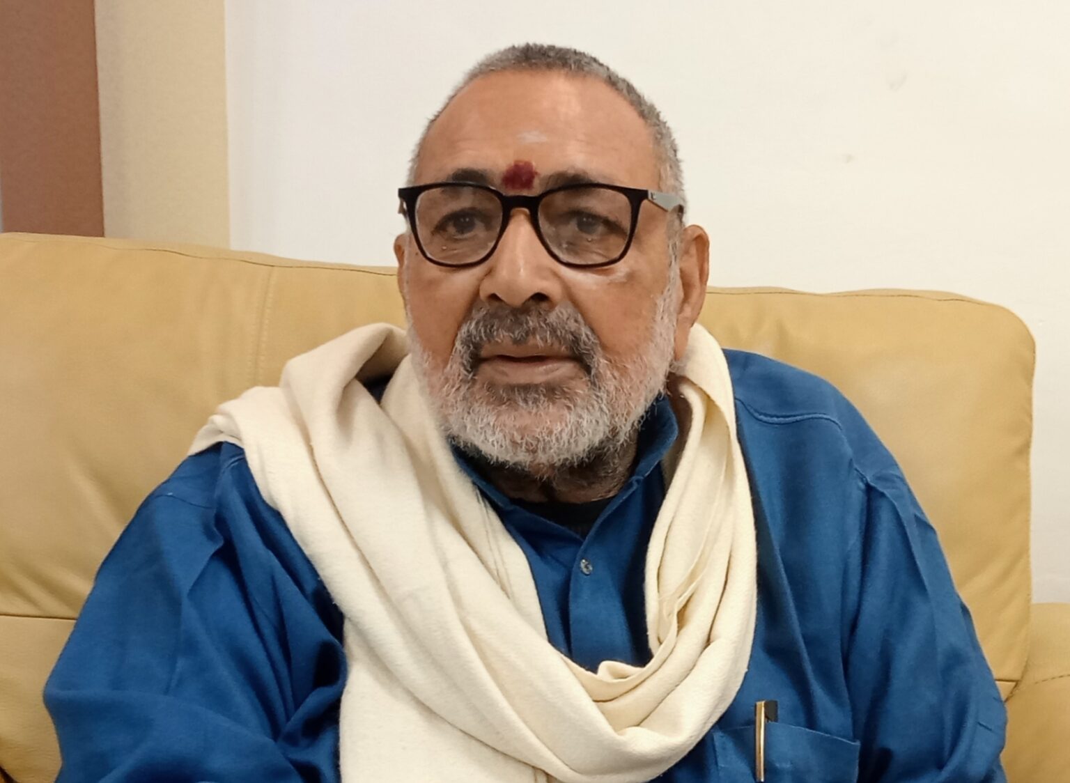 जल्द ही जदयू का राजद में होगा विलय, लालू जी ने कान में कही है बड़ी बातें : गिरिराज सिंह