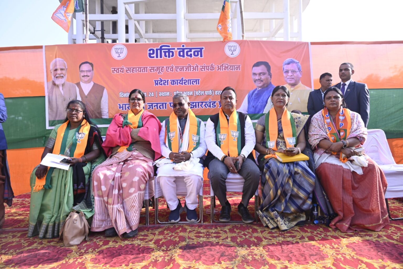 बाबूलाल मरांडी ने महिला स्वयं सहायता समूहों के साथ किया संवाद किया, योजनाओं की दी जानकारी