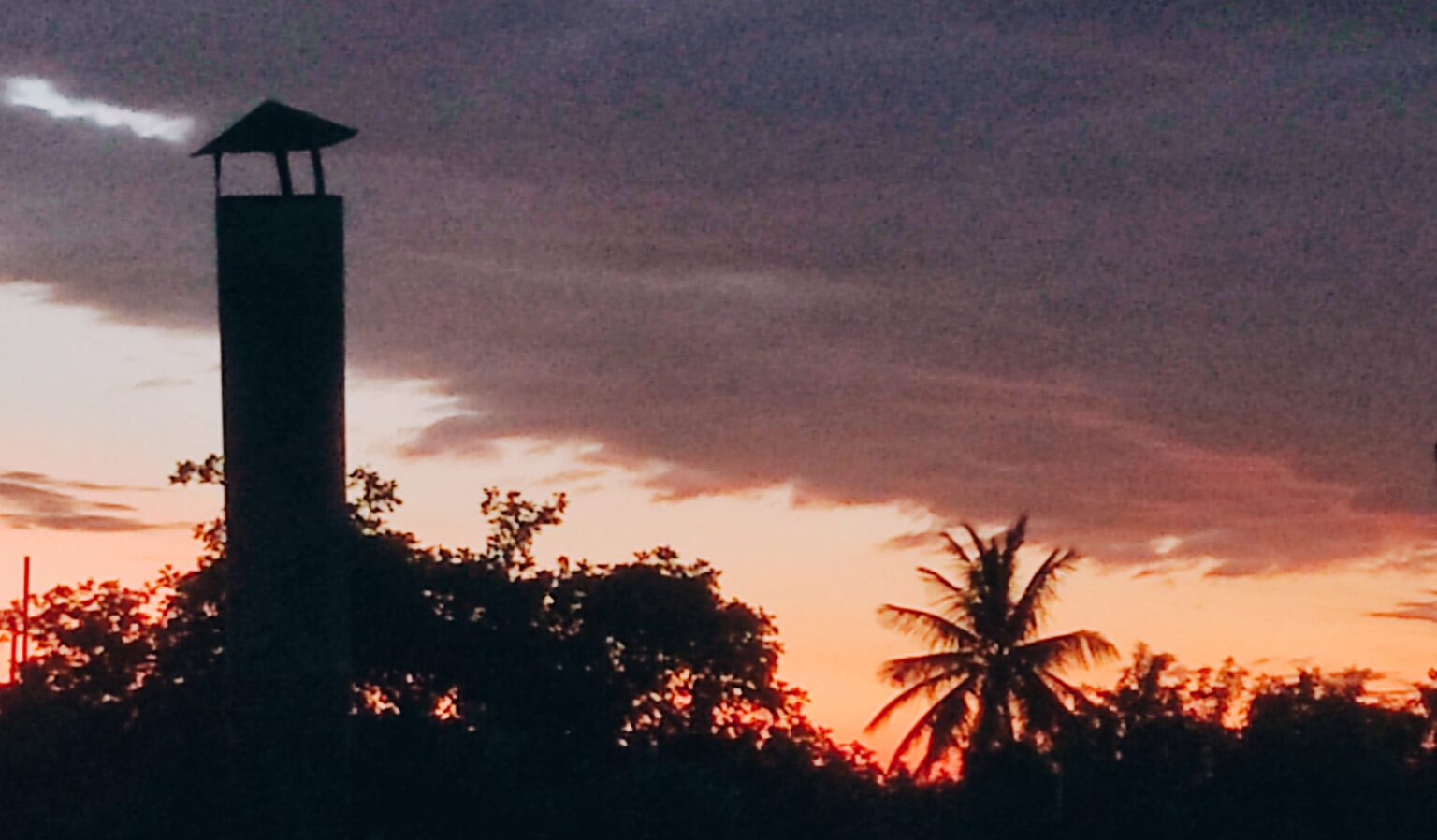 मौसम में आया अचानक बदलाव,बूंदा बूंदी बारिश के साथ बढ़ी ठंड