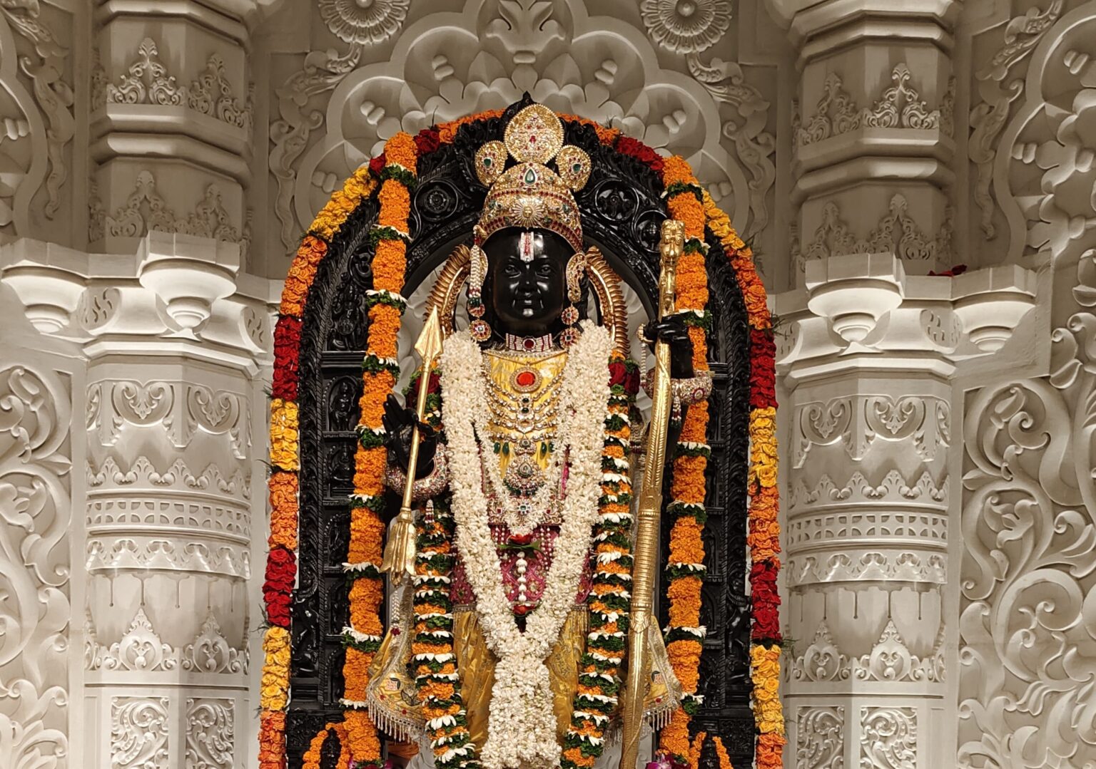 अयोध्या के श्रद्धालु अब नियमित कर सकेंगे रामलला के दर्शन, बनेगा स्पेशल पास