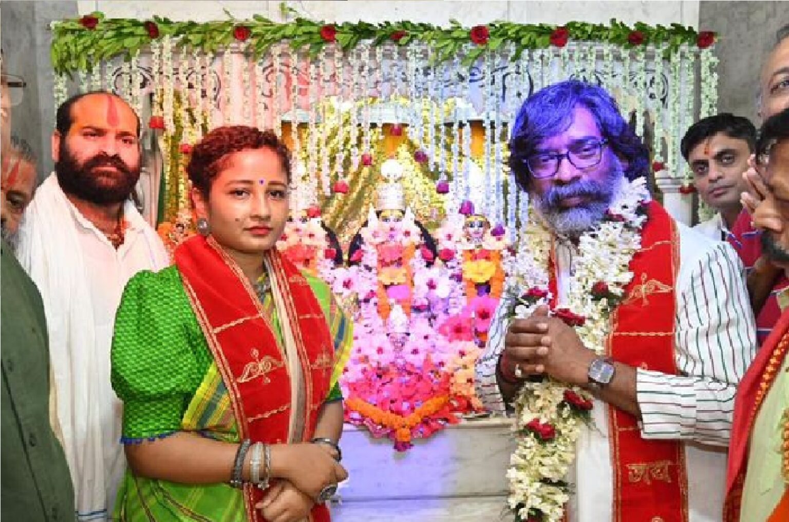 श्री राम जानकी तपोवन मंदिर के नवनिर्माण के लिए भूमि पूजन कार्यक्रम में शामिल हुए मुख्यमंत्री हेमंत सोरेन