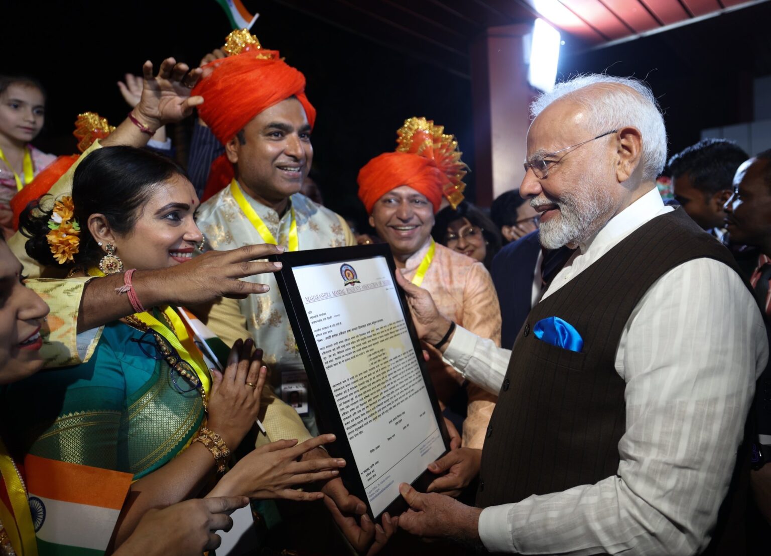 प्रधानमंत्री मोदी ने नाइजीरिया के मराठी समुदाय की अपनी संस्कृति एवं जड़ों से जुड़े रहने के लिए सराहना की