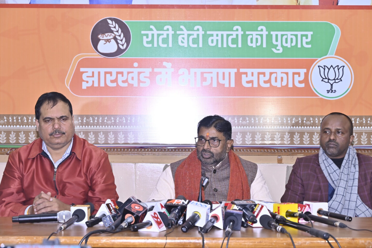 भाजपा कार्यकर्ताओं को सड़क पर उतरने को मजबूर नहीं करें : रविंद्र राय