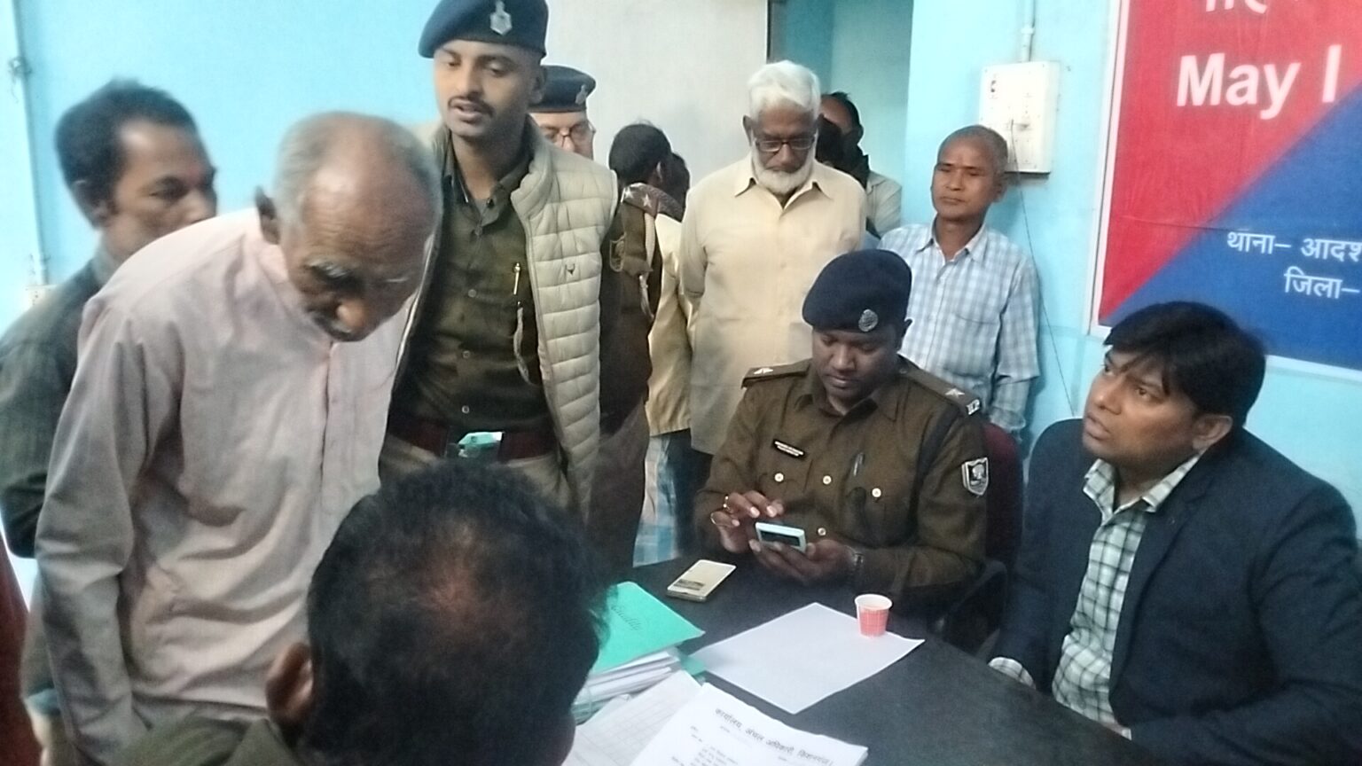 जनता दरबार में 10 में से तीन मामले का निष्पादन