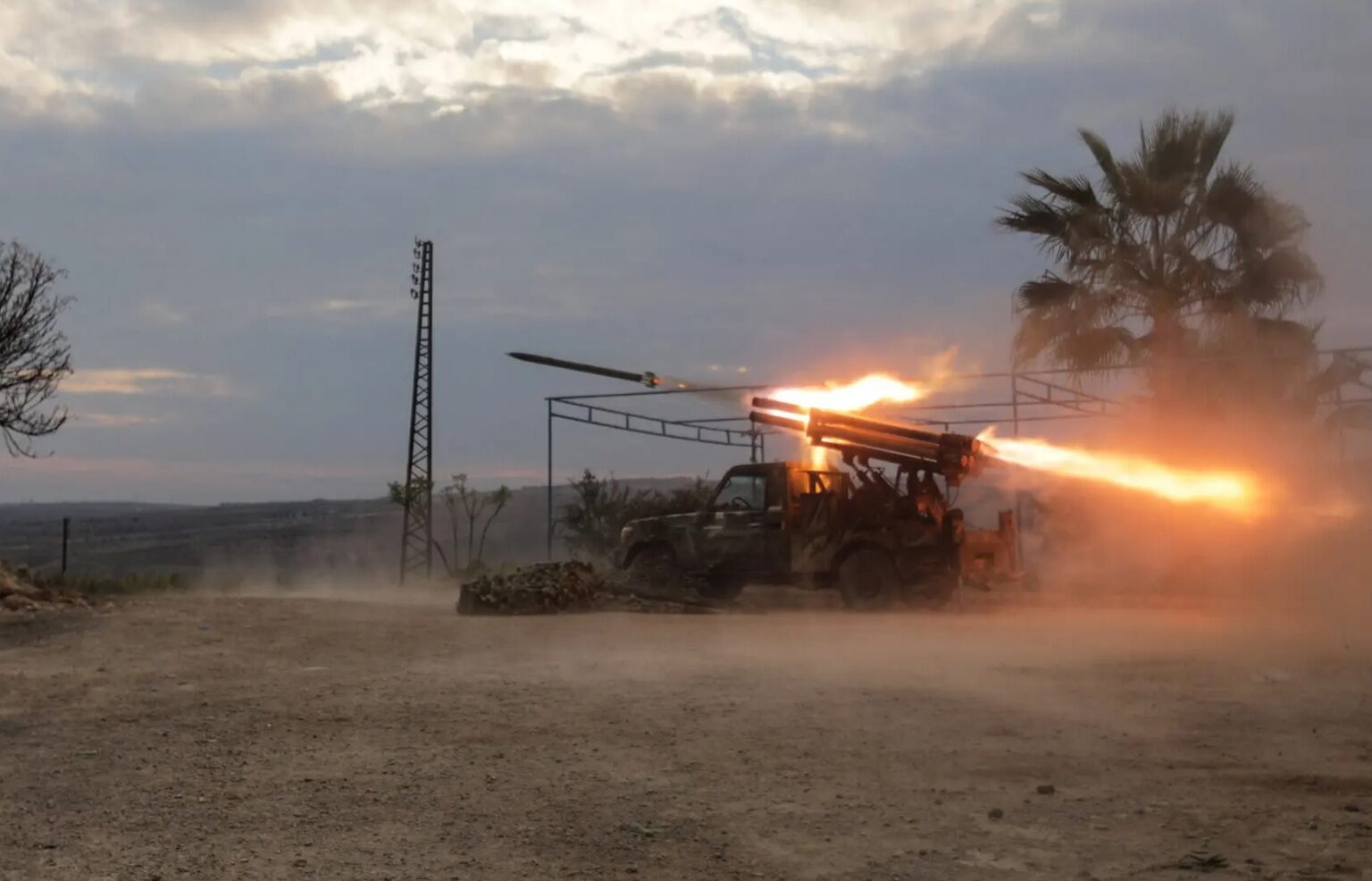 ईरान ने सीरिया से बोरिया-बिस्तर बांधा, दूतावास खाली, कमांडर बुलाए