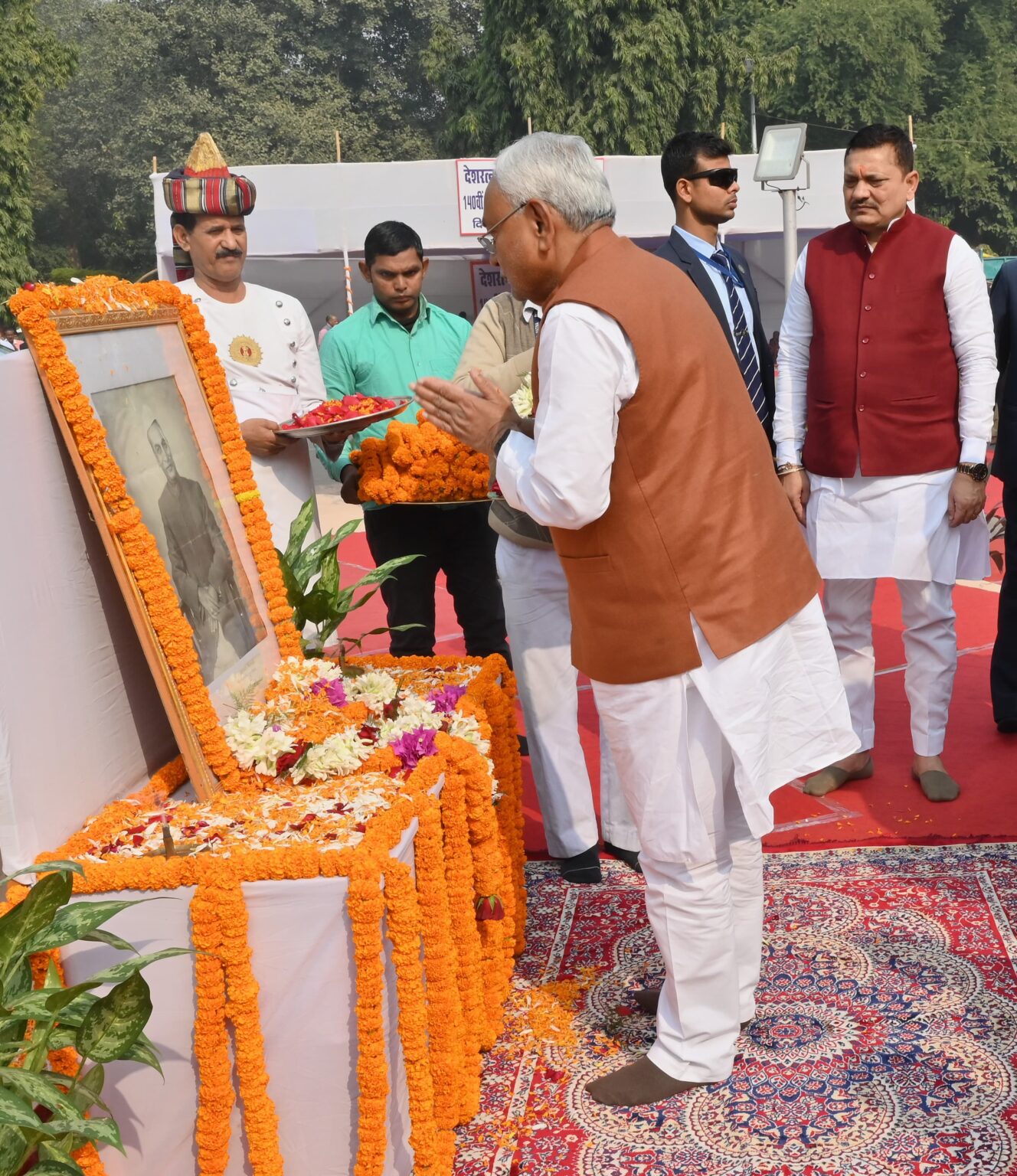 मुख्यमंत्री ने देशरत्न डॉ राजेन्द्र प्रसाद की जयंती पर उन्हें नमन किया