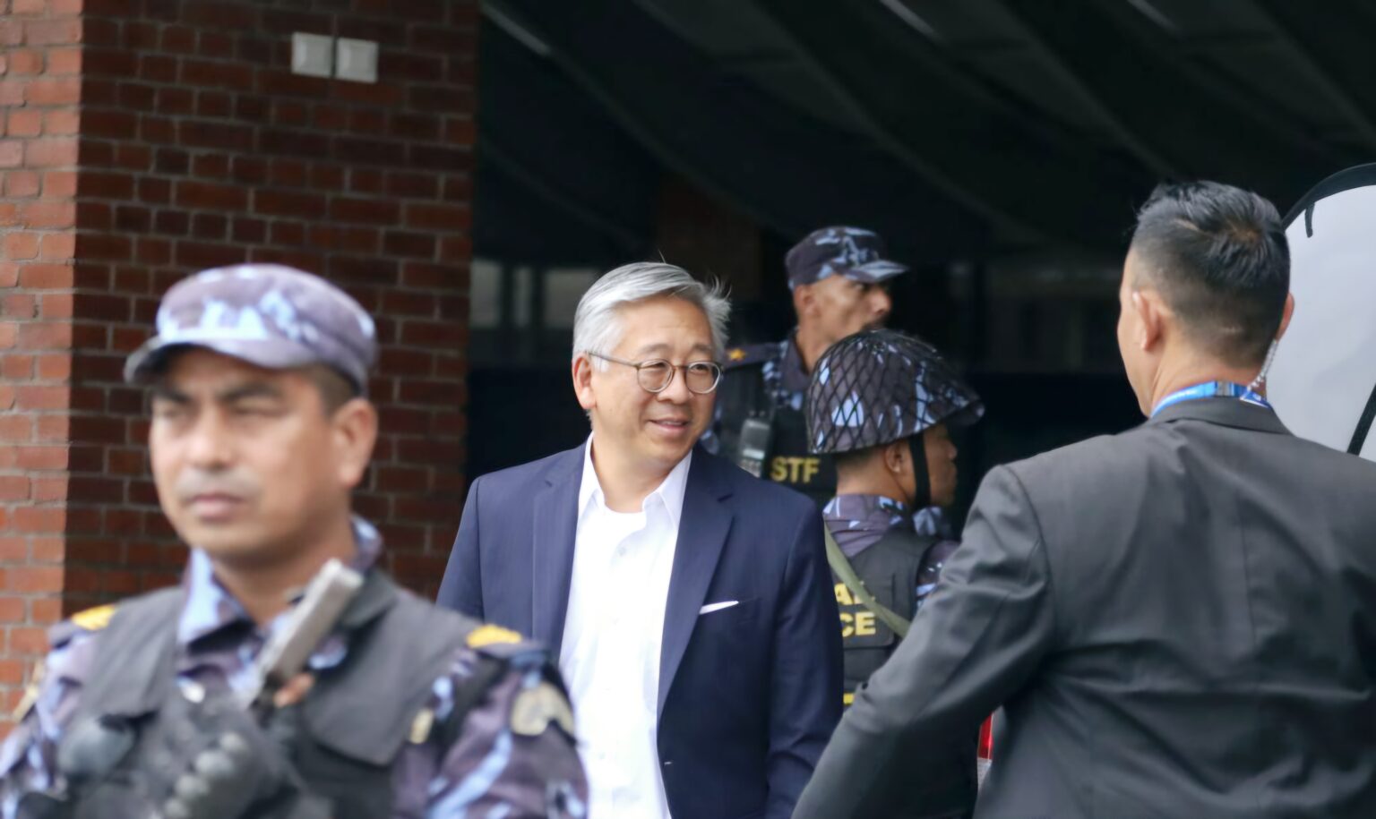 प्रधानमंत्री और विदेश मंत्री की गैरमौजूदगी में अमेरिकी सहायक विदेश मंत्री नेपाल पहुंचे