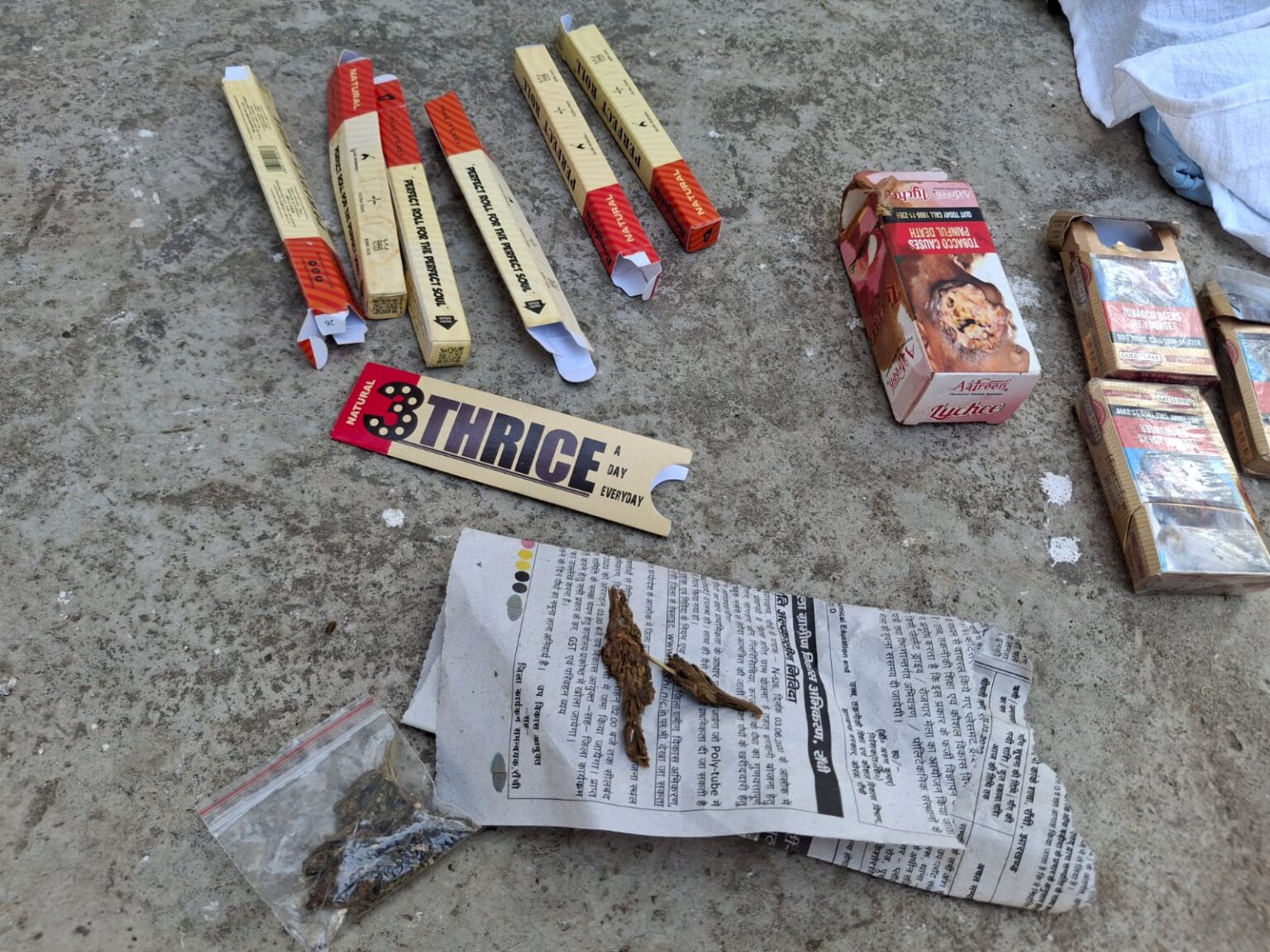 पलामू मेडिकल कॉलेज का सदर एसडीओ ने किया जांच, शराब और गांजा बरामद