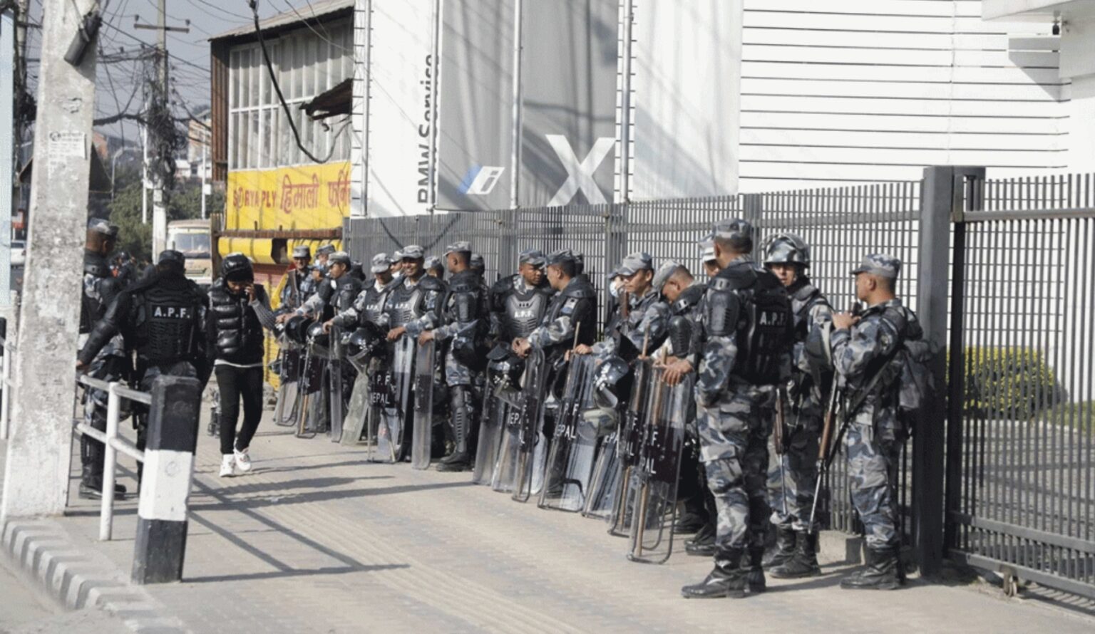 पूर्व राजा ज्ञानेन्द्र शाह के जनशक्ति प्रदर्शन को देखते हुए काठमांडू में चप्पे-चप्पे पर सुरक्षाकर्मी तैनात