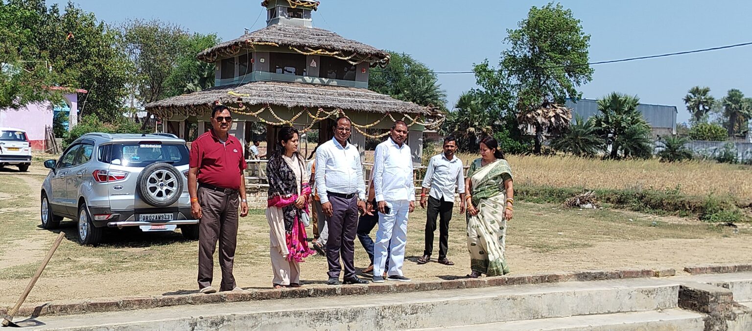 मुख्य पार्षद ने अधिकारियों के साथ छठ घाट का किया निरीक्षण