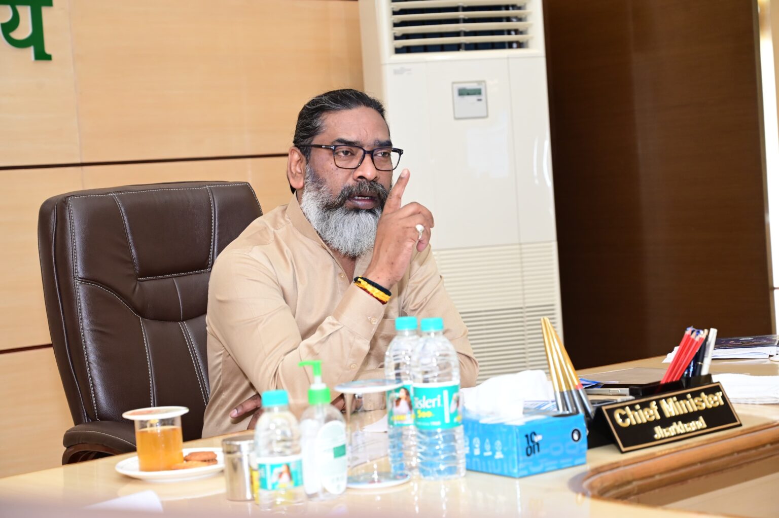 पर्व-त्योहारों में कड़ी सुरक्षा व्यवस्था सुनिश्चित करें : हेमंत