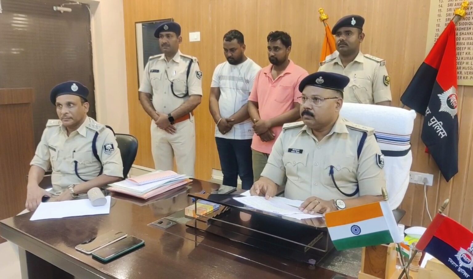 अंतरजिला ठग गिरोह के दो सदस्य सहरसा से गिरफ्तार