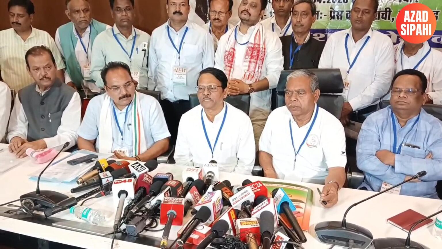 कांग्रेस कार्यकारिणी बैठक में ‘संविधान बचाओ अभियान’ को लेकर बनी रणनीति