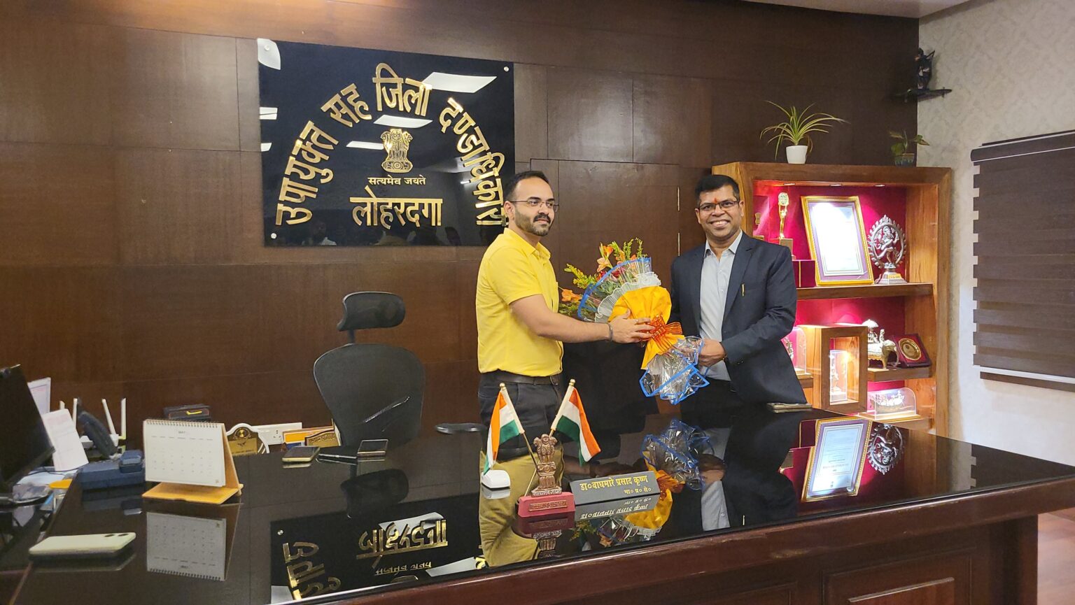 कुमार ताराचंद ने लोहरदगा डीसी का पदभार किया ग्रहण