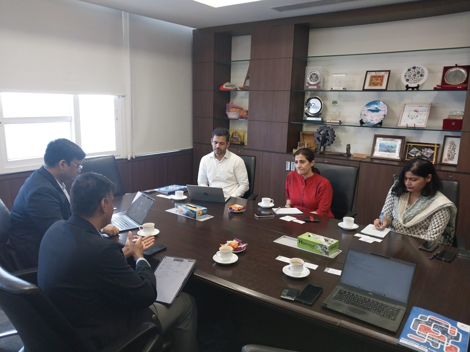 झारखंड में विकास योजनाओं को गति देने के लिए उद्योग सचिव ने दिल्ली में की बैठक