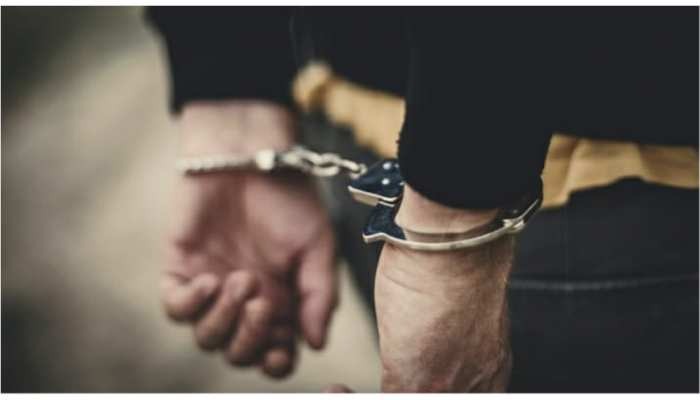 चोरी की तीन स्कूटी के साथ आरोपित गिरफ्तार