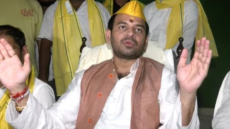 तेजप्रताप यादव का तीखा बयान: RJD में लौटने से बेहतर मौत, सत्ता का भूखा नहीं हूं