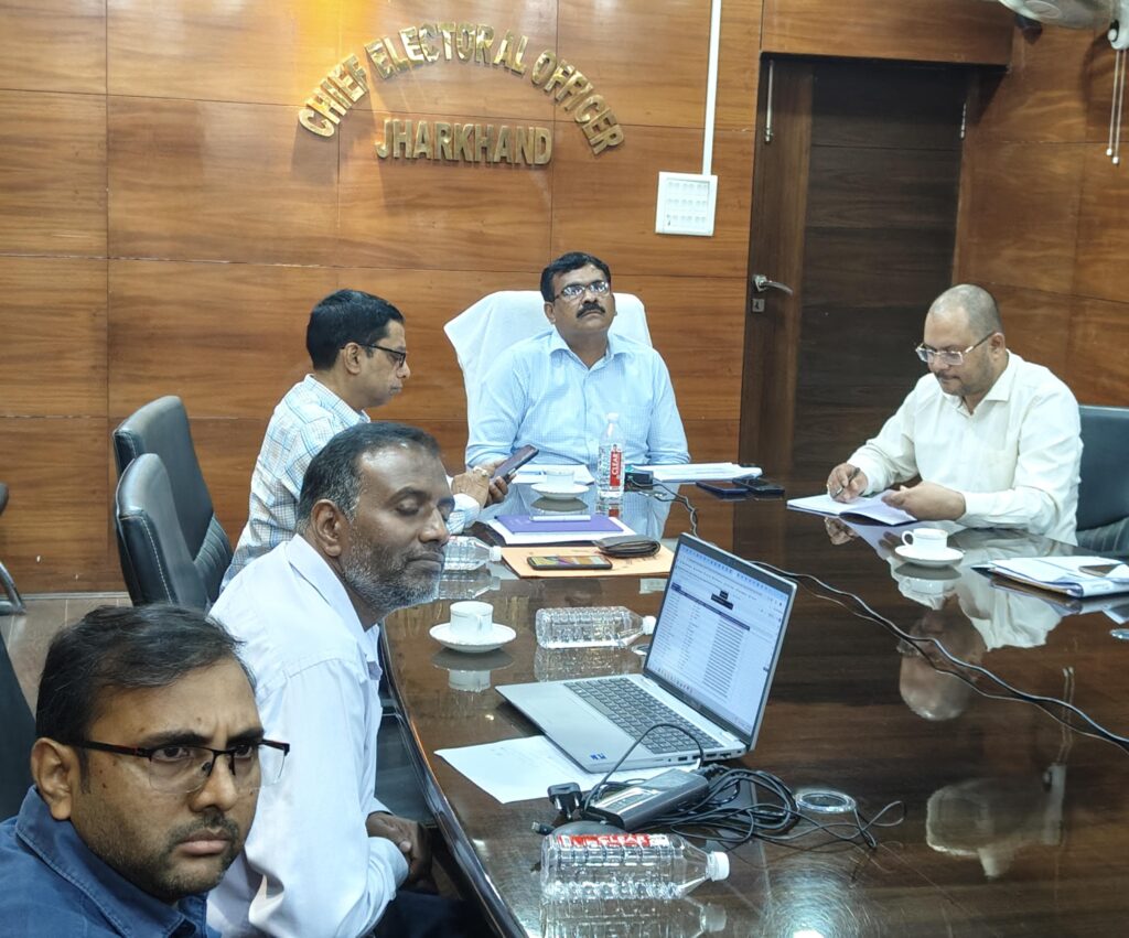 झारखंड के मुख्य निर्वाचन पदाधिकारी ने समीक्षा बैठक कर एसआईआर के संबंध में दिये निर्देश