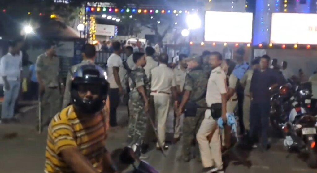 धनबाद : दो अलग-अलग सड़क दुर्घटना में एक की मौत, दो घायल
