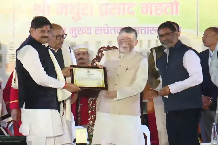 झारखंड विधानसभा ने पूरे किए 25 साल, रजत जयंती समारोह में राज सिन्हा को मिला ‘उत्कृष्ट विधायक पुरस्कार’