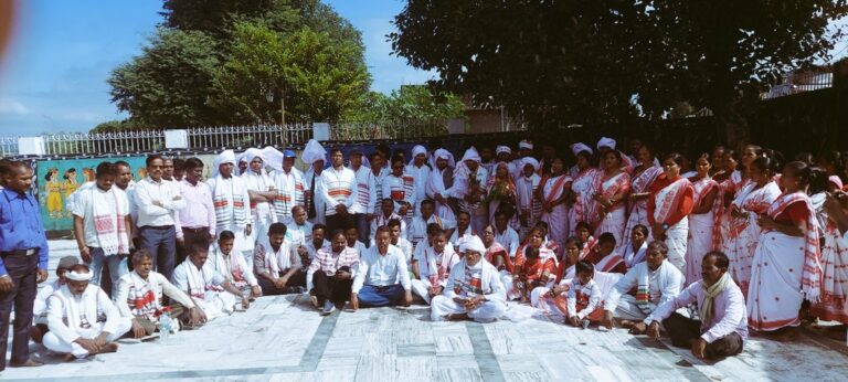 भगवान बिरसा मुंडा की जन्मस्थली उलिहातु की मिट्टी से छत्तीसगढ़ में बनेगी धरती आबा की प्रतिमा