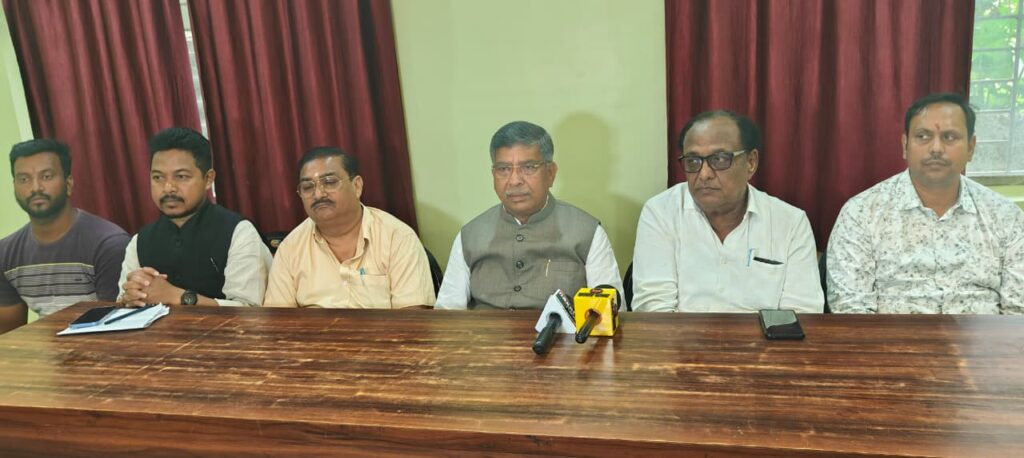 झारखंड के व्यापारियों से माफी मांगें राज्य सरकार : आदित्य साहू