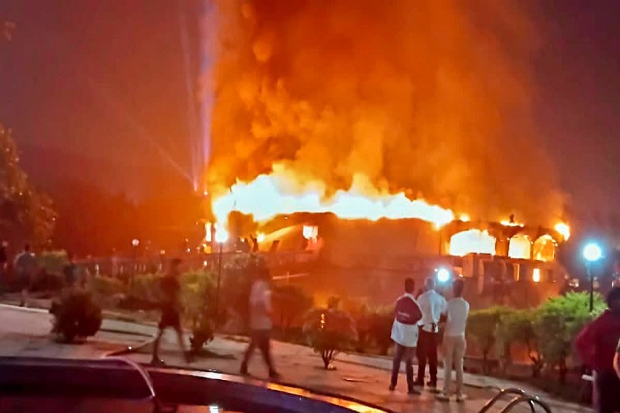 गोवा क्लब अग्निकांड में झारखंड के 3 युवक की मौत, सीएम हेमंत सोरेन ने जताया दुख