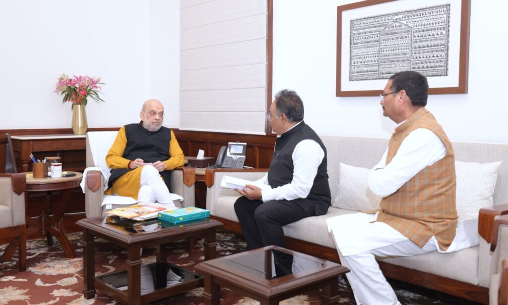बंगाल और झारखंड में जनसांख्यिकीय बदलाव के मुद्दे पर गृह मंत्री से मिले भाजपा सांसद