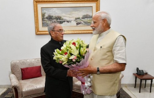 प्रधानमंत्री मोदी ने पूर्व राष्ट्रपति प्रणब मुखर्जी को जयंती पर किया नमन