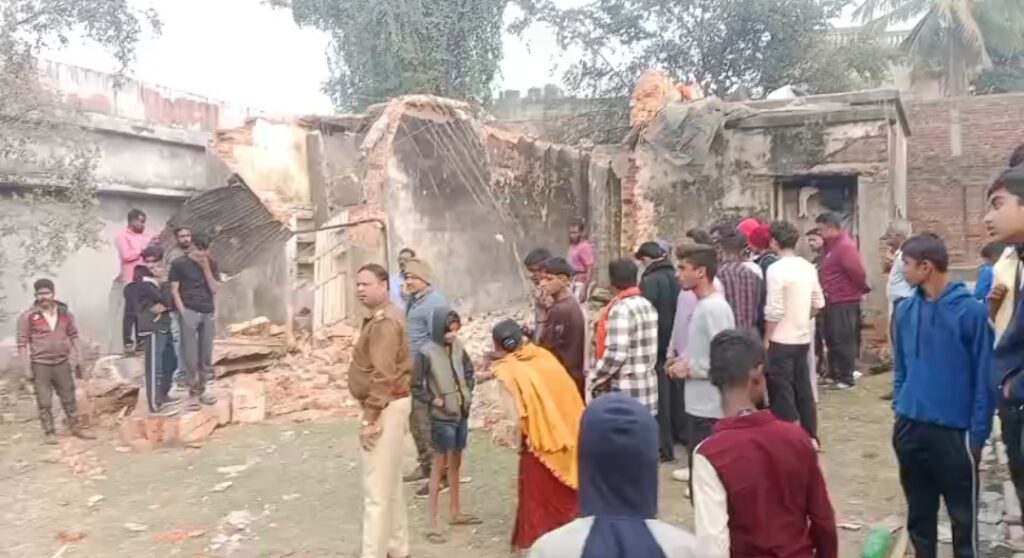 पुराना जर्जर भवन तोड़ने के दौरान हादसा, मजदूर की मौत
