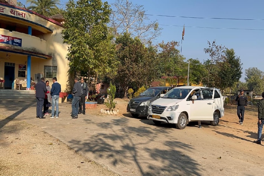 गुमला में एसीबी की बड़ी कार्रवाई, चैनपुर थाना प्रभारी घूस लेते रंगे हाथ गिरफ्तार