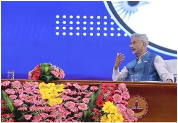 आतंकवाद को बढ़ावा देने वालों से पानी साझा नहीं कर सकता भारत: एस. जयशंकर