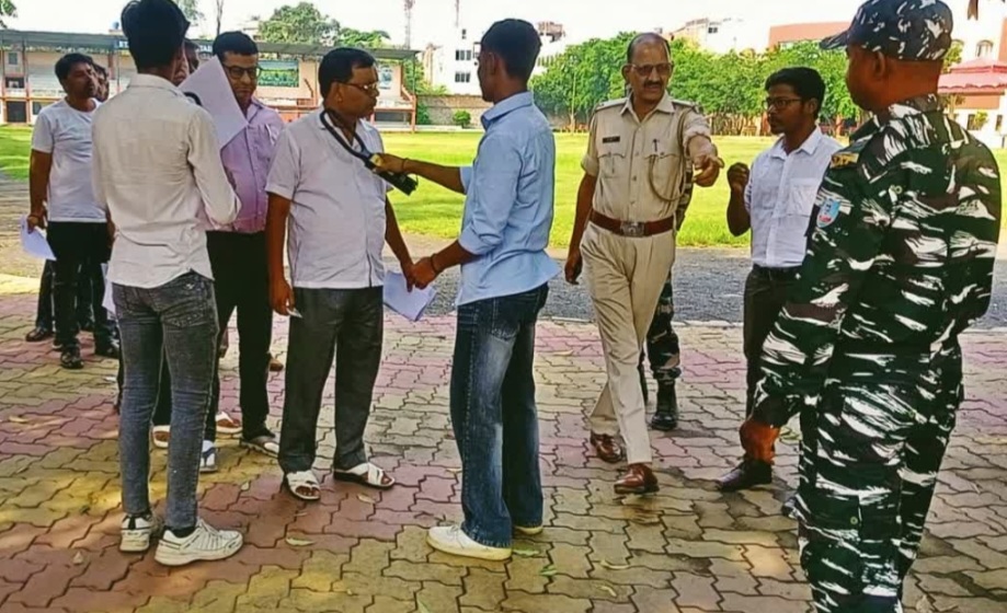 रांची के पांच केंद्रों पर शांतिपूर्ण माहौल में संपन्न हुई झारखंड पात्रता परीक्षा, करीब तीन हजार अभ्यर्थी हुए शामिल