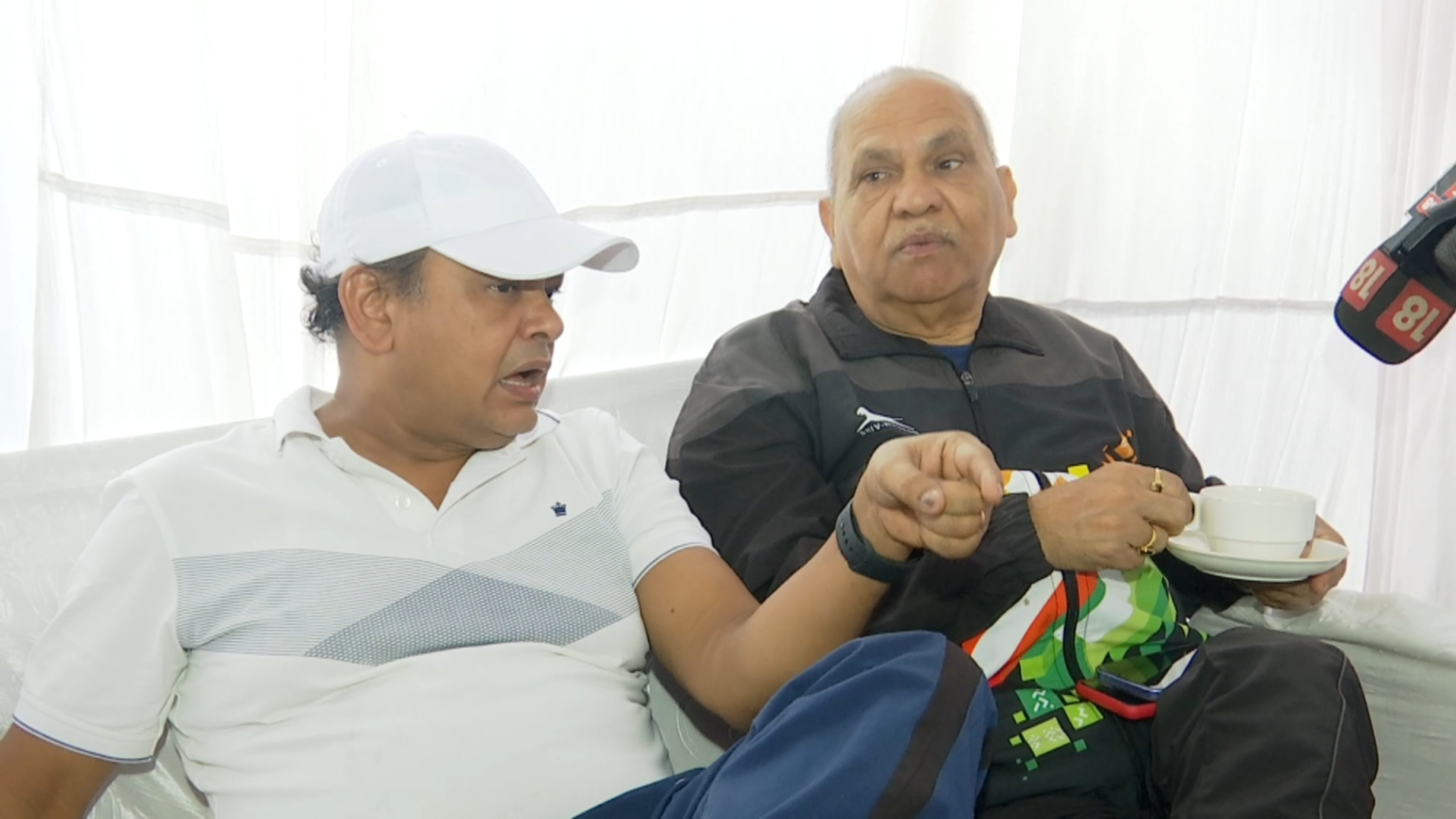 अंतरराष्ट्रीय योग दिवस पर नारा लगाने को लेकर तकरार: मोरहाबादी मैदान में आमने-सामने आए इरफान अंसारी और सीपी सिंह
