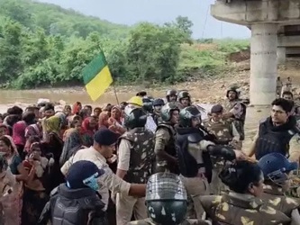 मप्र के पन्ना में ‘चिता आंदोलन’ पर पुलिस का बड़ा एक्शन, 300 आंदोलनकारी हिरासत में