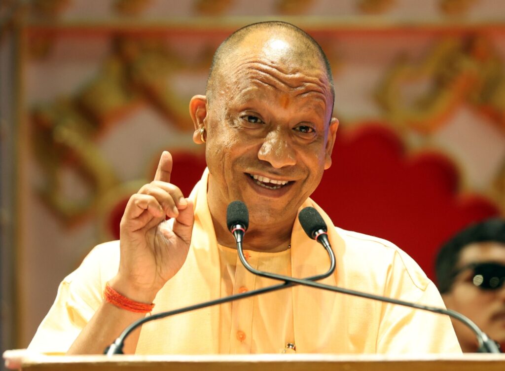 युवाओं को पारदर्शी प्रक्रिया से मिल रही नौकरियां, अगले 6 महीने में 1 लाख और नियुक्ति पत्र बांटेगी सरकार: सीएम योगी