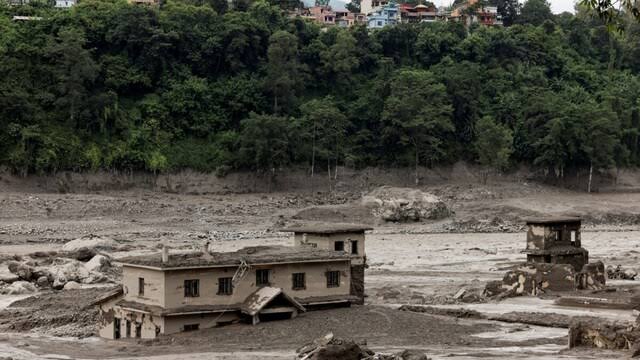 नेपाल में अचानक आई बाढ़ की असली वजह क्या थी?