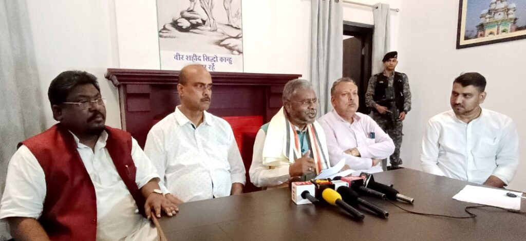 जेएसएससी-सीजीएल परीक्षा मामले में अधिकारियों की भूमिका की जांच हो: बाबूलाल मरांडी